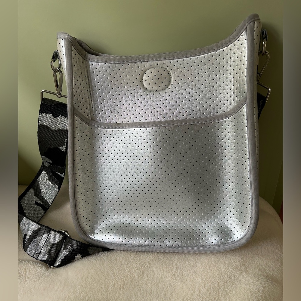 Silver neoprene messenger bag